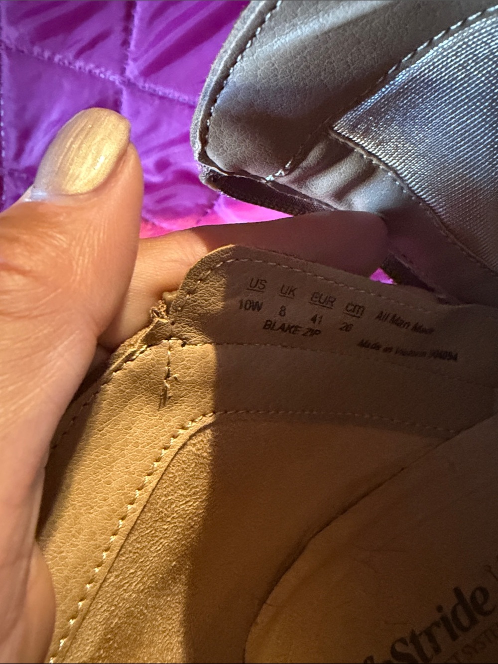 NWOT LifeStride Blake Low Heel Ankle Booties. Side-Zip. 10 wide - Picture 3 of 6